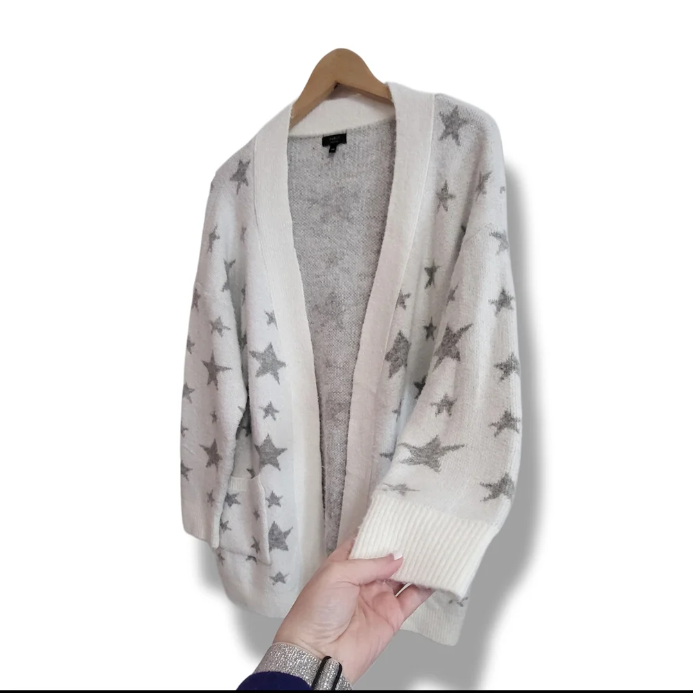 🌿DEBUT Star Fuzzy Cardigan | Oversized S/M | Off-White & Gray Boho Layers - Picture 7 of 13